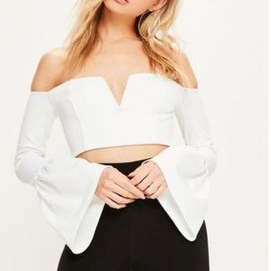 Misguided Cream V Bar Bell Sleeve Crip Top